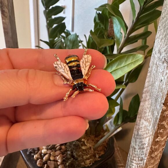 Bee Brooch Pin Insect Brooch Bee Pin Insect Pin Gift For Bee Lover Unique Gift - Picture 3 of 3